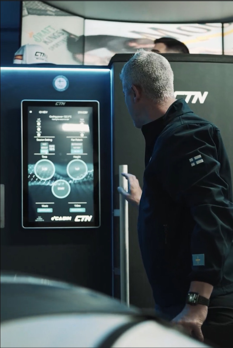 Vergelijking van elektrische cryotherapie systemen: grote cryokamers, compacte cryokamers en open-head cabine (eCabin)